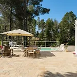 Trulli Julia Con Piscina By Wonderful Italy