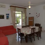 Villa Venezia 8 Posti A 150 Mt. Dal Mare