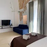 Terra Di Mezzo Apartment