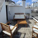 4-Room Roof Top Maisonette In Centro Storico