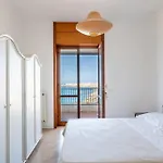 Stunning Sea View Apartments Gallipoli