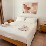 Marisabella Suite 9