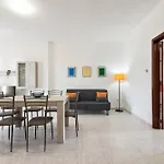 Lueda House - Trasfertisti E Turisti