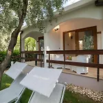 Melograno Holiday Home With Swimming Pool And Private Beach