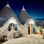 Trulli Duomo Di Calce