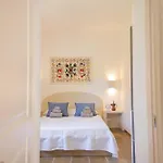 Td Villa Ricchiari Traditional Villa With Designer Pool