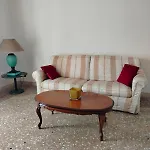 Casa Louise - Comodo Appartamento Zona Viale Liguria