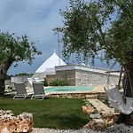 Trulli Lisanna - Apulian Hideaway With Pool