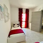 Laura Home