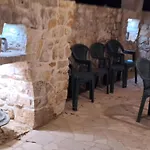 Trullo Madonna Della Grotta