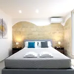 Goodstay La Suite 10 - Rooms -