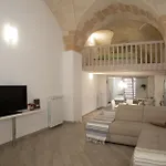 Casina Lo - The Fab Stay
