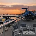 Aphrodite'S Apartment Borgo Taranto