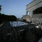 Bianco Mare Villa