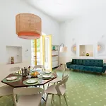 Trulli Kairos With Private Pool
