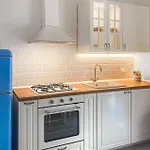 Cozy Apartment In Taranto With Wifi
