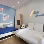 Porta Levante Gleeful Apartment