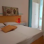 Sirleo Studio Flat
