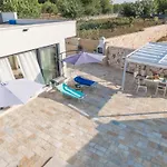 Stefano'S Villa II