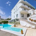 Bianco Riccio Suite Hotel