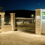 Aqua Sea Relais, Luxury Apartment & Pool