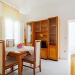 1 Bedroom Gorgeous Home In Taviano