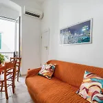 Tonia - Cozy Central Apartment