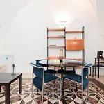 Donna Cristina Historic Apartment