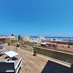 Vistamare House