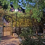 Angela Holiday Home