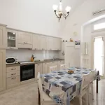 Wepuglia - Donna Lisa