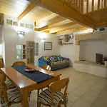 Giorgia House