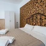 Ruccia Home