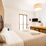 Ruccia Home