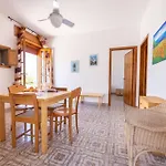 Mameli Apartment In Torre Suda