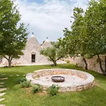 Trulli Petrantiqua Con Piscina