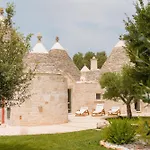 Trulli Petrantiqua Con Piscina