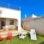 Villa Mina Nel Boomerang Village A Torre Colimena