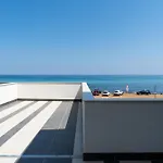 Lolita'S Beachfront Loft By Wonderful Italy
