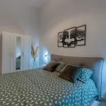 Nest 27