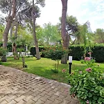 Villa In Riva Al Mare