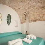 Home 5 - Palmento