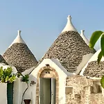 Trulli Pace 1879 Martina Franca