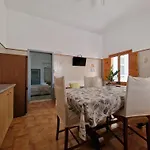 Gm Casa Vacanze Con Giardino