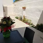 Mathis Rooms - Guest House