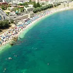 Casa Vacanze 'La Scogliera'