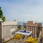 Mareluce Seaview Apartment