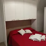 Basilica Di San Martino Monolocale Grazioso A 2 Min Dal Centro