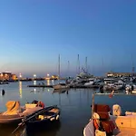 Appartamento Vista Mozzafiato Sul Porto Di Trani