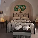 Trulli Di Rosa
